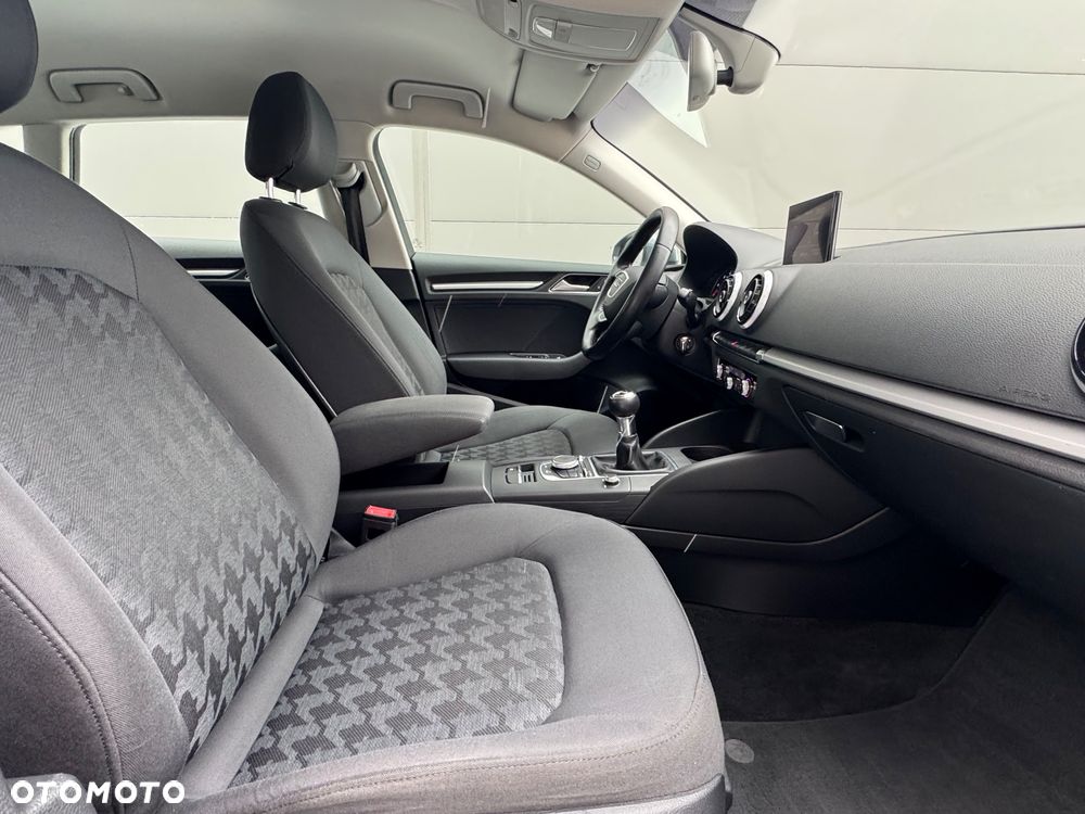 Audi A3 Sportback - 23