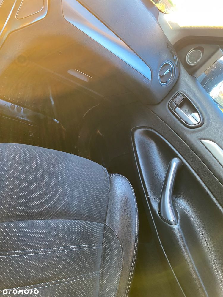 Ford Mondeo 1.8 TDCi Titanium - 12