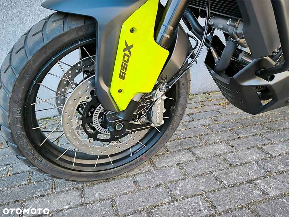 QJMOTOR SVT 650X - 4