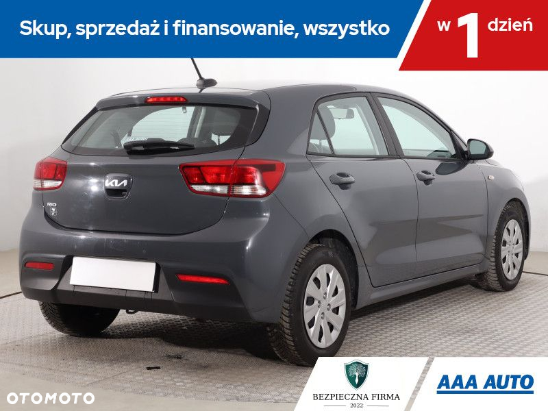 Kia Rio - 6