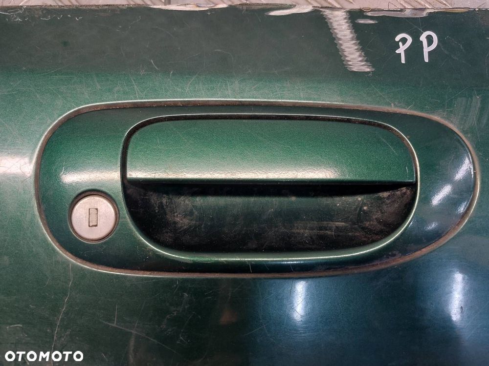 KLAMKA ZEWNĘTRZNA DRZWI PRAWY PRZÓD MITSUBISHI SPACE STAR I - 1