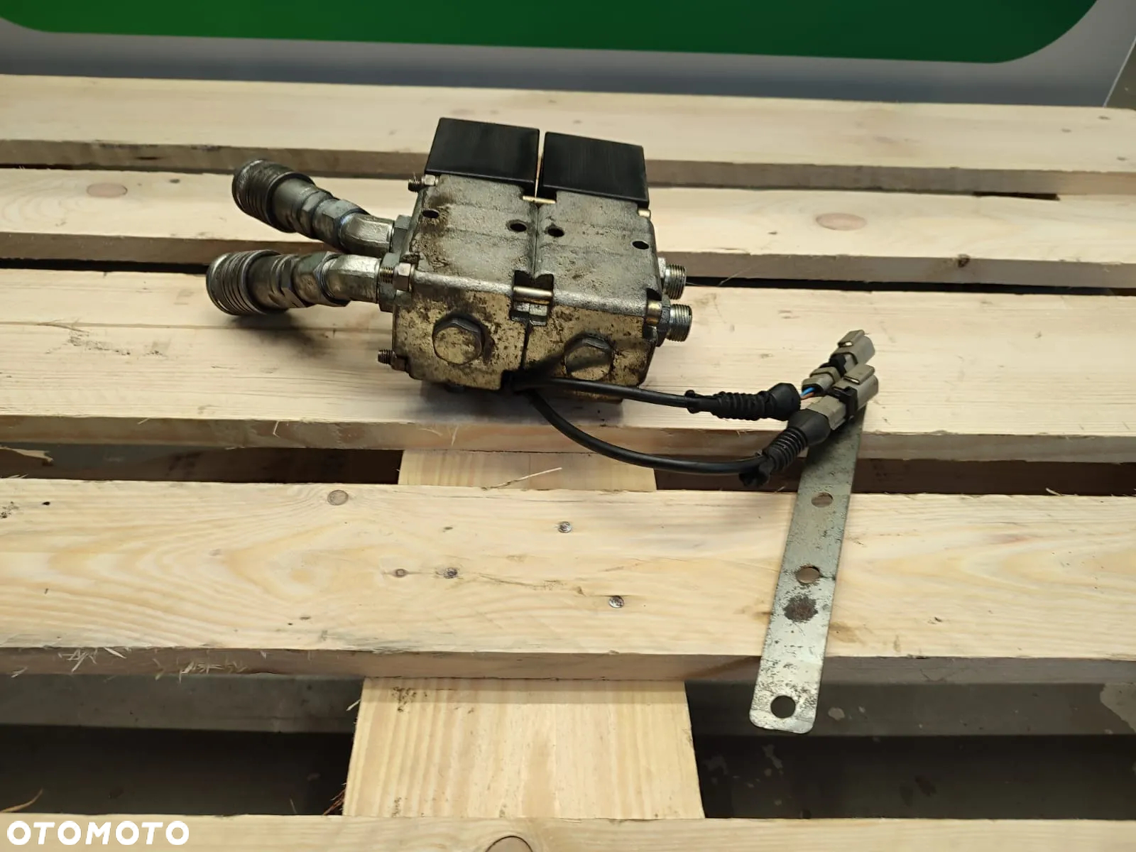 ELEKTROZAWÓR R933000025 BOSCH REXROTH 1001104477 JLG - 11