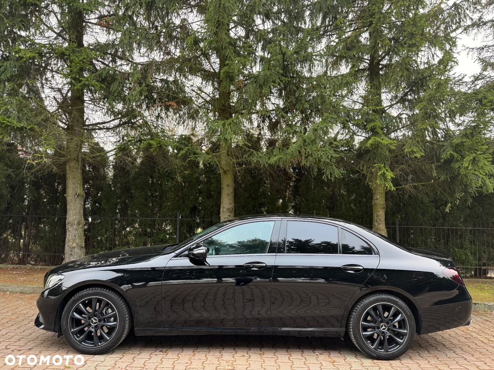 Mercedes-Benz Klasa E 220 d 9G-TRONIC - 4