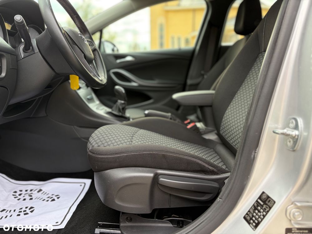 Opel Astra 1.0 T Dynamic S&S - 15