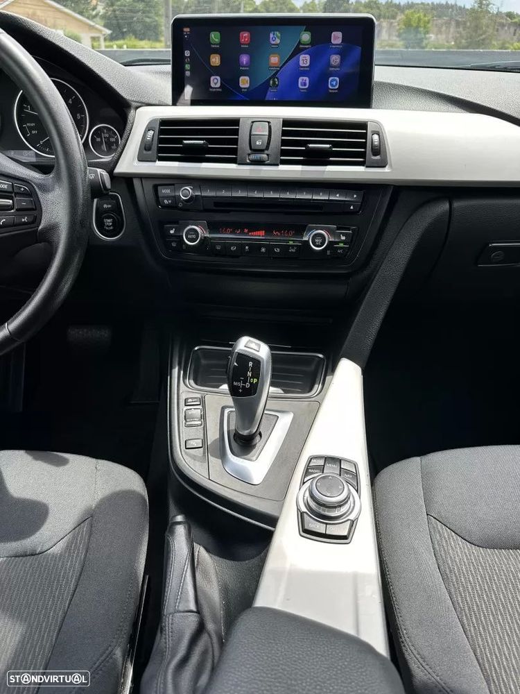 BMW 318 d Aut. Sport Line - 44