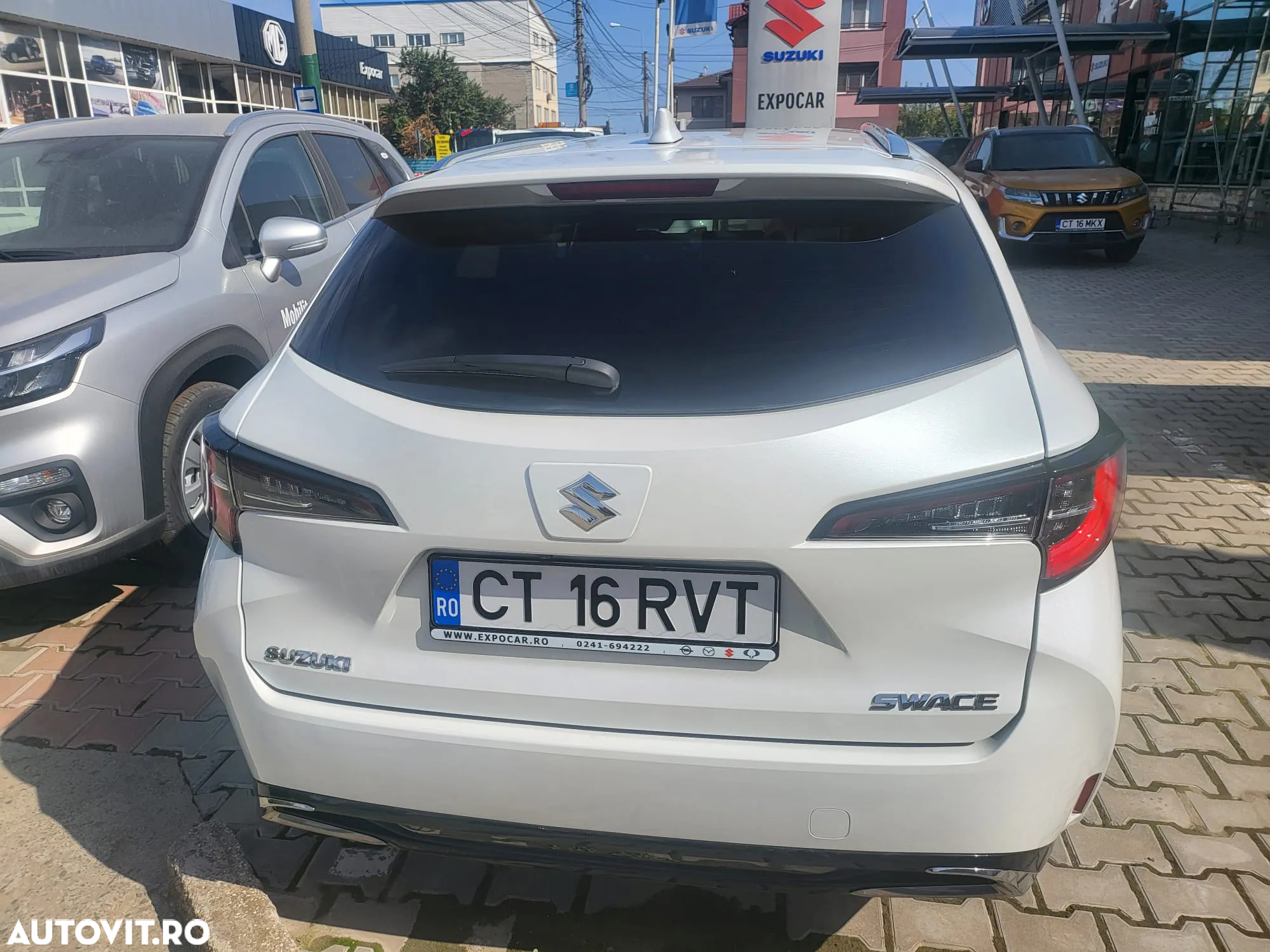 Suzuki Swace 1.8 E-CVT HEV Passion - 5