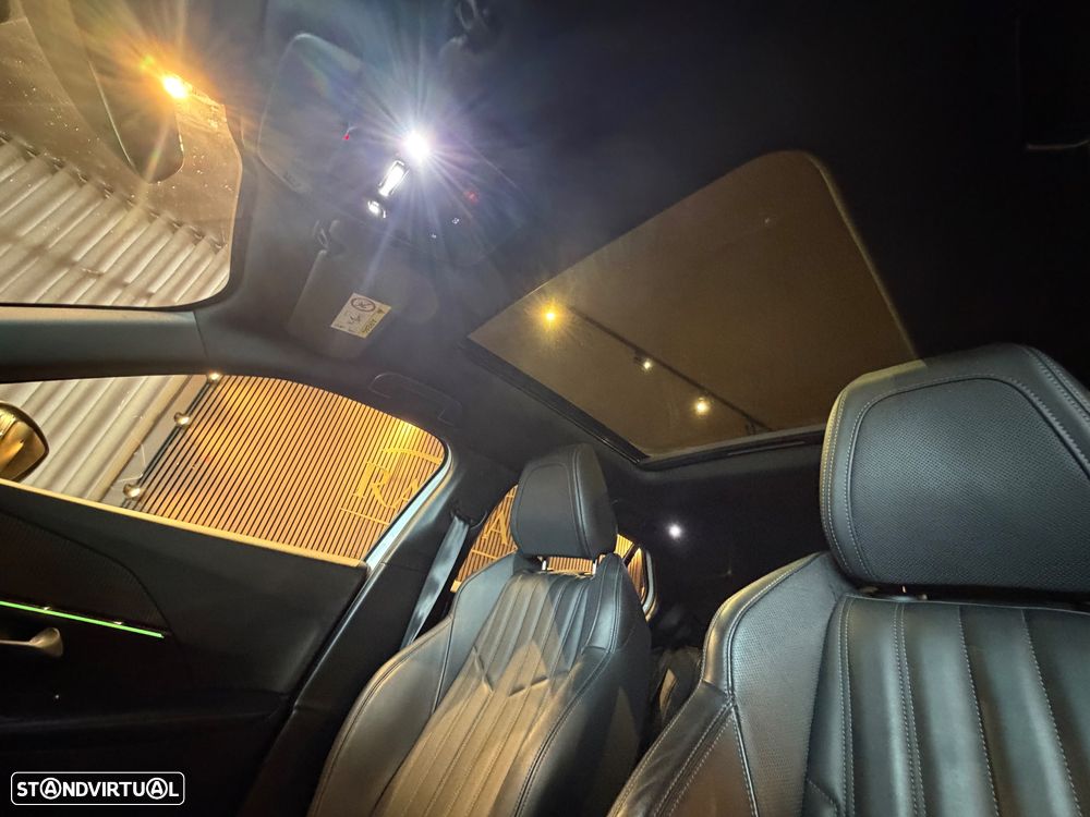 Peugeot e-2008 GT Pack - 20