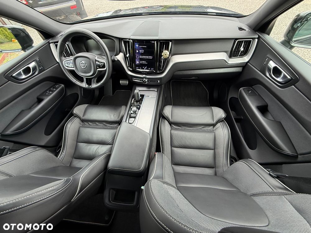 Volvo XC 60 B4 D AWD Geartronic RDesign - 23