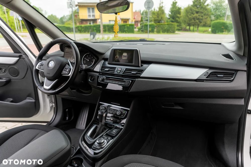 BMW Seria 2 218d Sport-Aut - 23