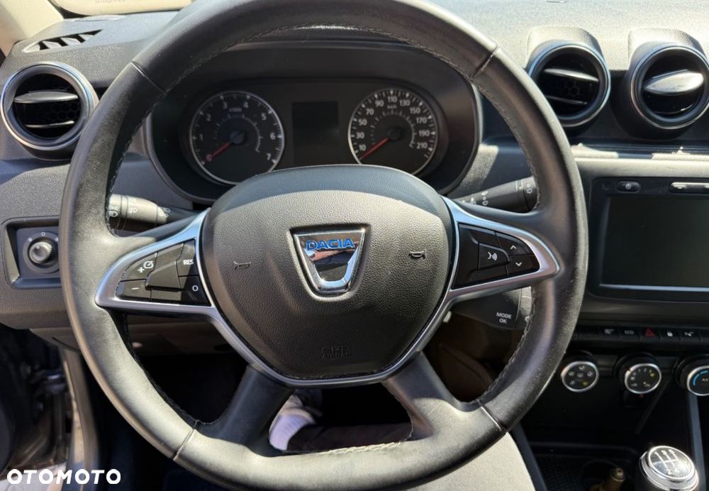 Dacia Duster 1.6 SCe Prestige - 8