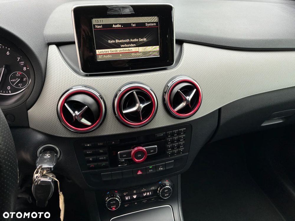 Mercedes-Benz Klasa B 180 BlueEFFICIENCY Edition - 22
