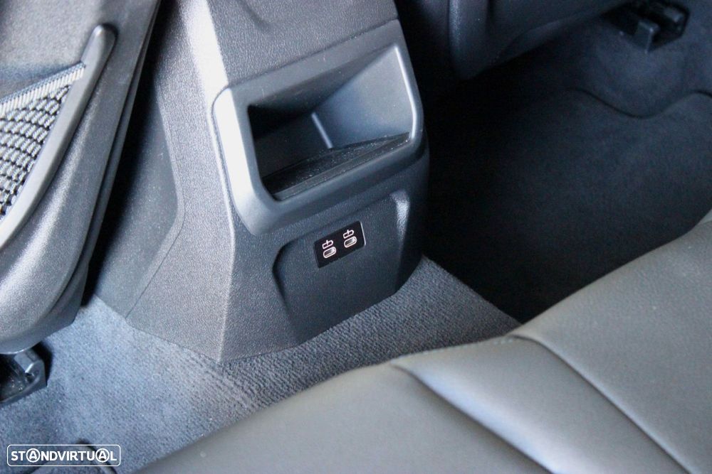 BMW 116 d Pack 50 anos M Auto - 27