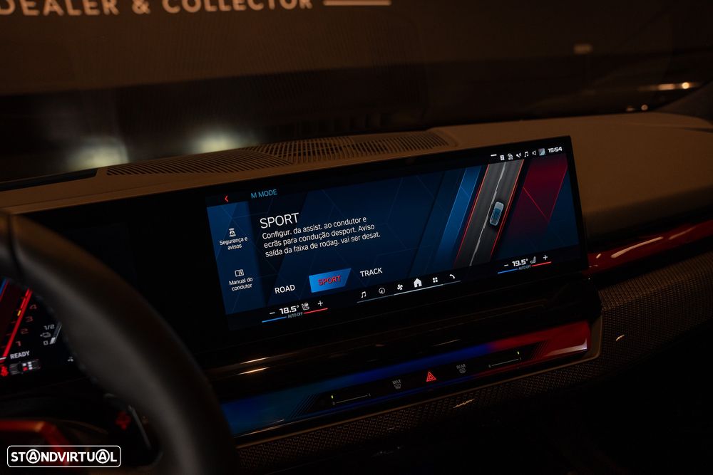 BMW M5 Touring xDrive - 34