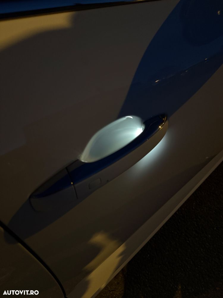 Renault Megane BLUE dCi 115 BUSINESS EDITION - 11