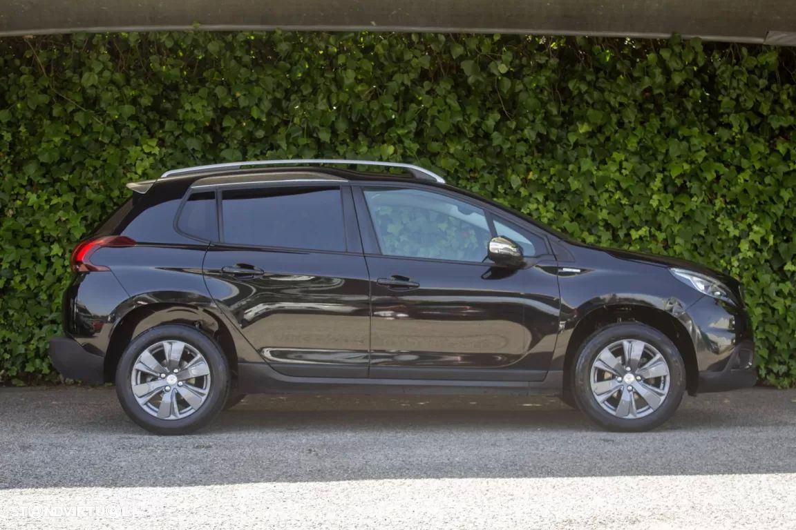 Peugeot 2008 1.2 PureTech Style - 6