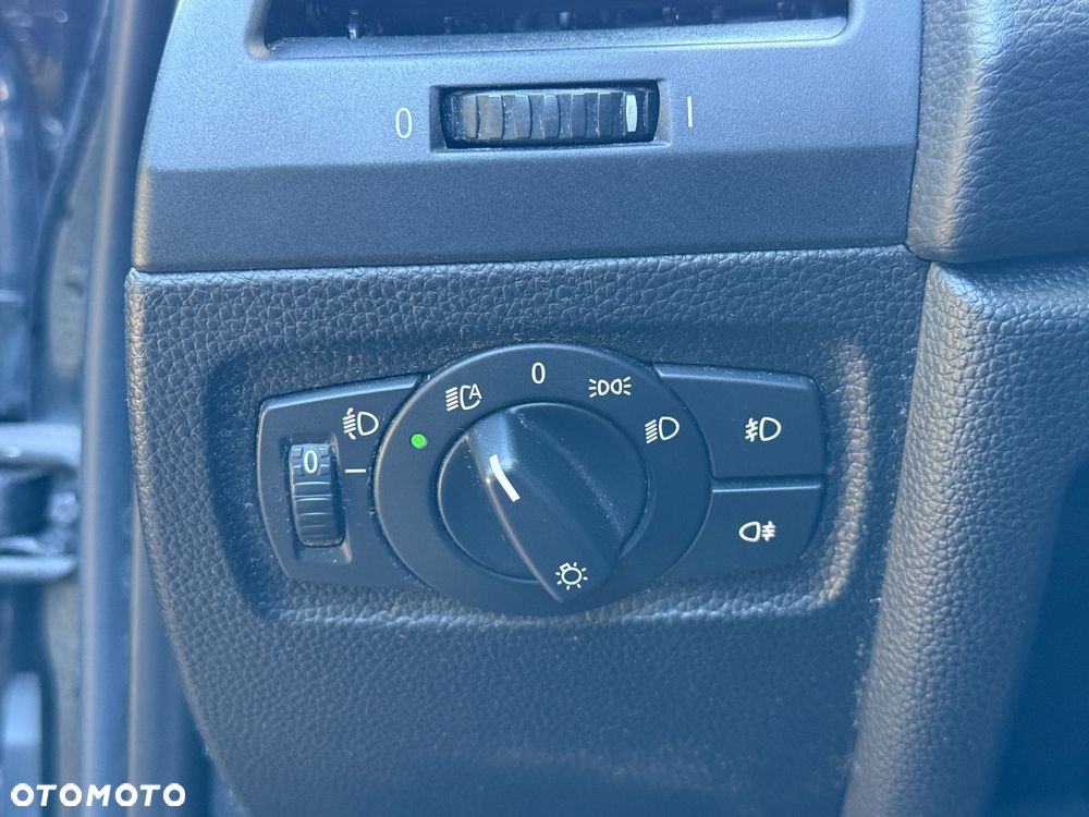 BMW Seria 1 116i - 29