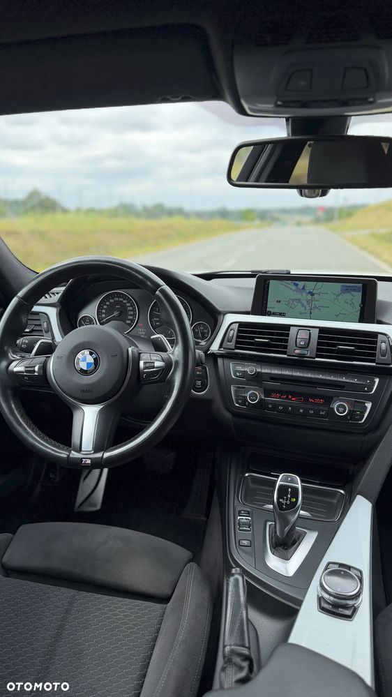 BMW Seria 3 330d xDrive Sport-Aut Luxury Line - 5