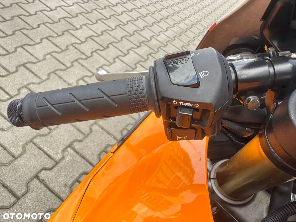 Honda CBR - 16