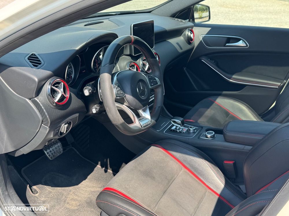 Mercedes-Benz A 45 AMG 4-Matic - 14