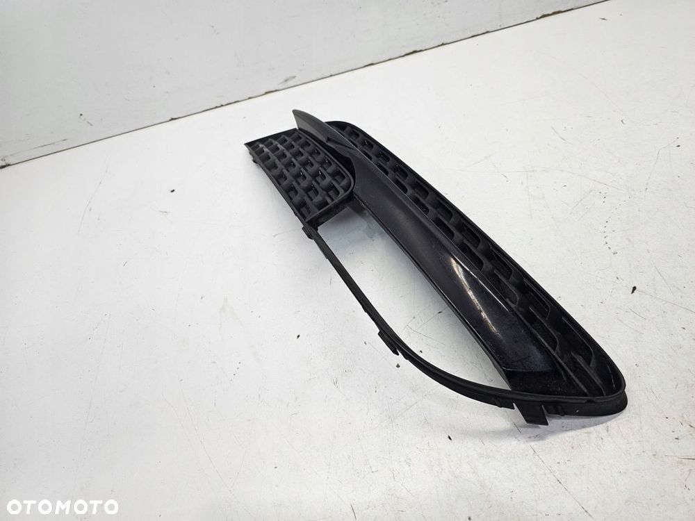 KRATKA ATRAPA ZDERZAKA PRAWA AUDI A5 8T LIFT 8T0807682H - 4