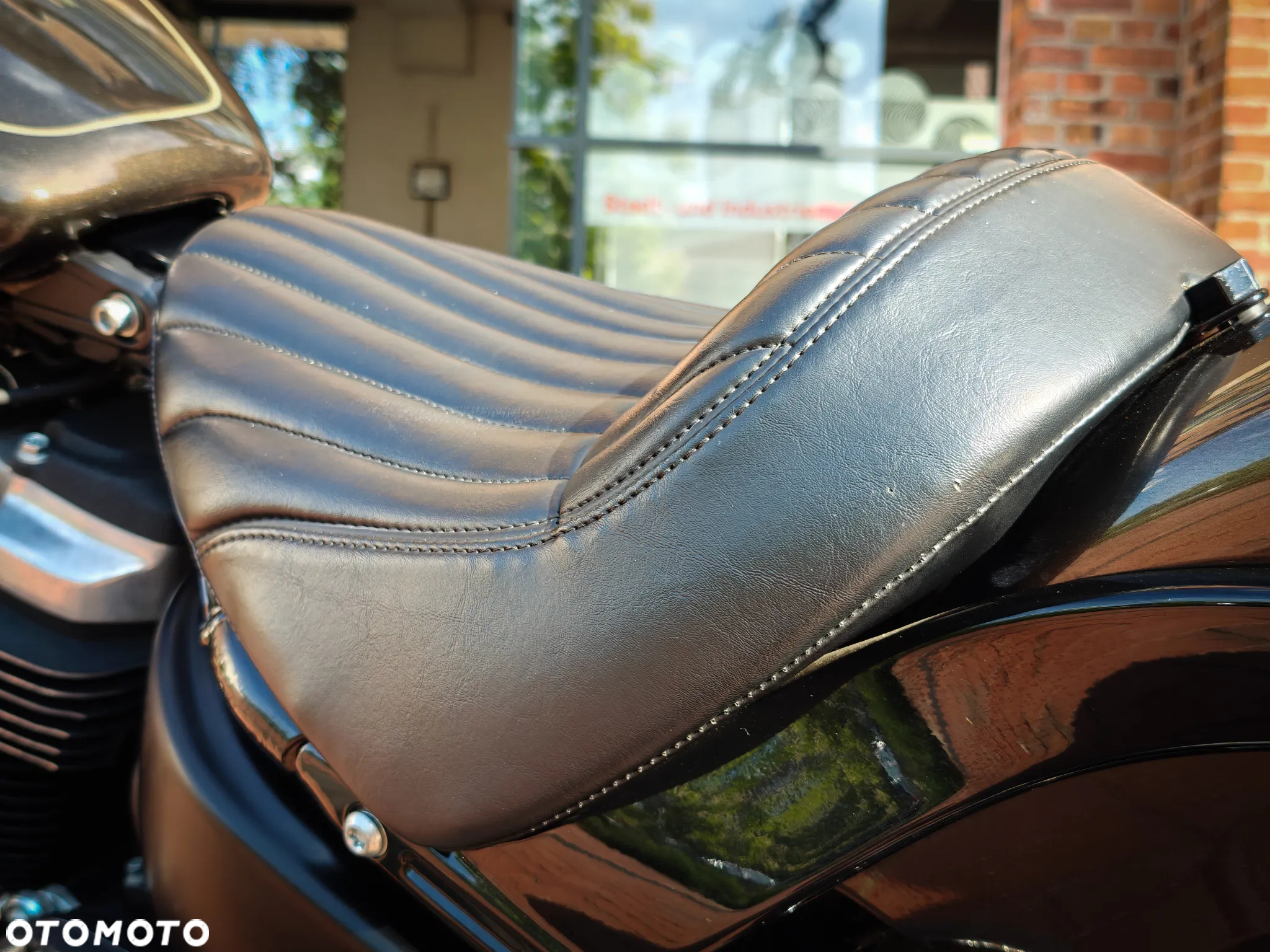 Harley-Davidson Softail Street Bob - 24