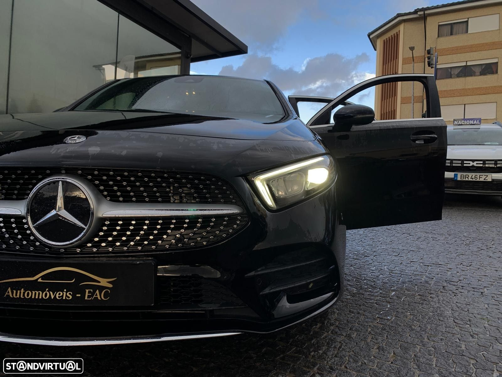 Mercedes-Benz A 250 e AMG Line - 13