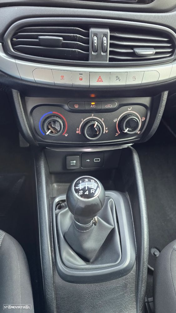 Fiat Tipo 1.3 M-Jet Street - 21