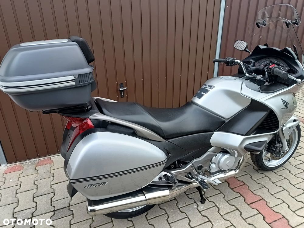 Honda Deauville - 8
