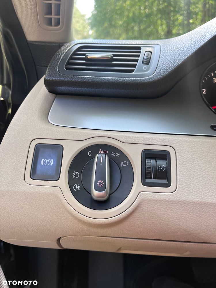 Volkswagen Passat CC - 14