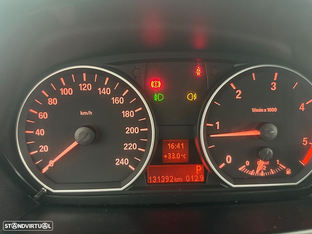 BMW 118 d Aut. Sport Line - 24