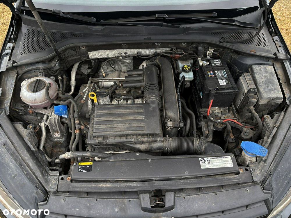 Volkswagen Golf 1.4 TSI BMT Highline - 8