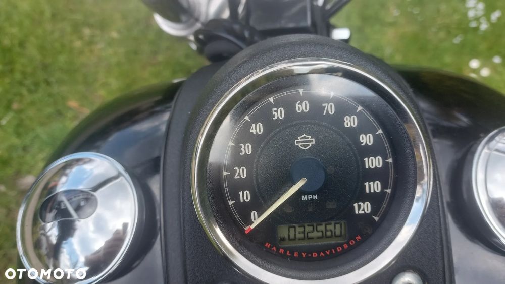 Harley-Davidson Dyna - 3