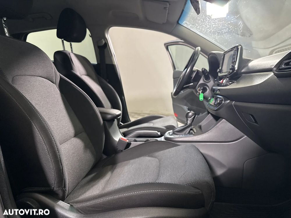 Hyundai i30 - 12