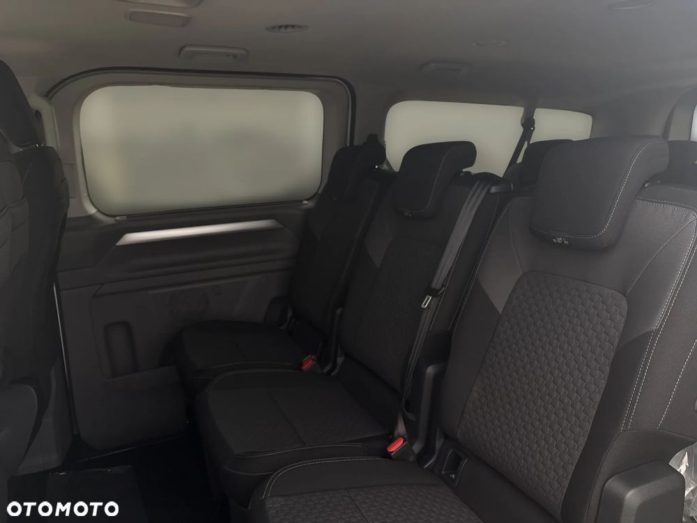Volkswagen Caravelle - 18