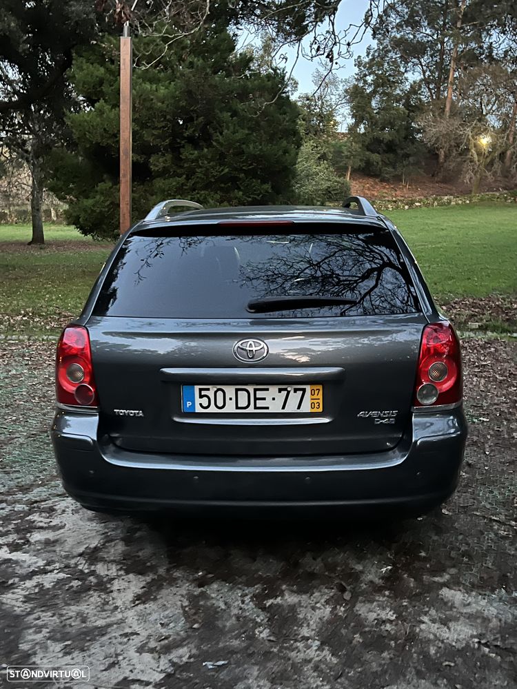 Toyota Avensis SW 2.2 D-4D - 9