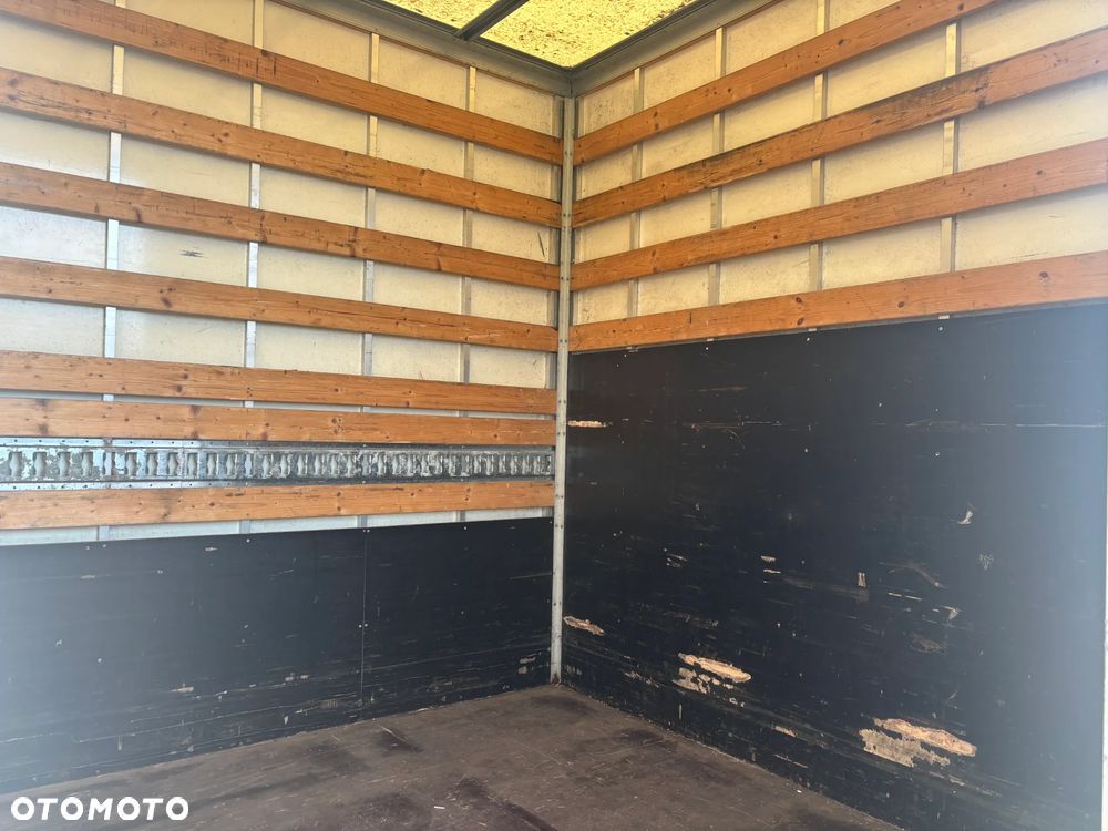 Iveco IVECO DAILY 35C14,,35C15,,35C16..35C13 KONTENER IZOTERMA CHLODNIA PODWOZIE DO ZABUDOWY KIPER KILKANASCIE SZTUK - 6