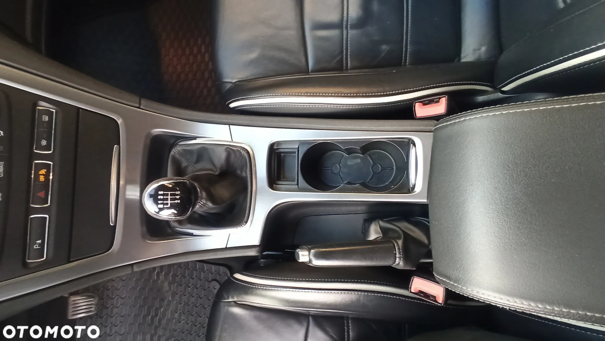 Ford Mondeo - 23