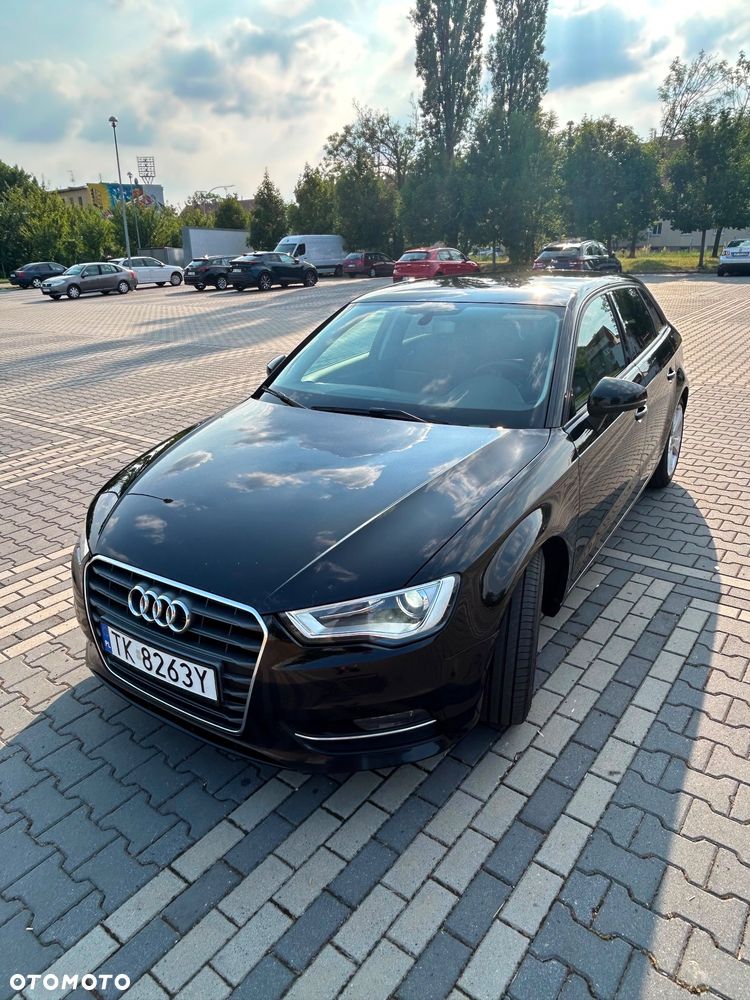 Audi A3 Sportback - 2
