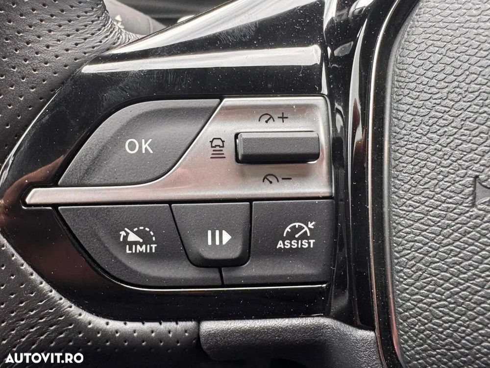 Peugeot 308 1.5L BlueHDI EAT8 GT - 27