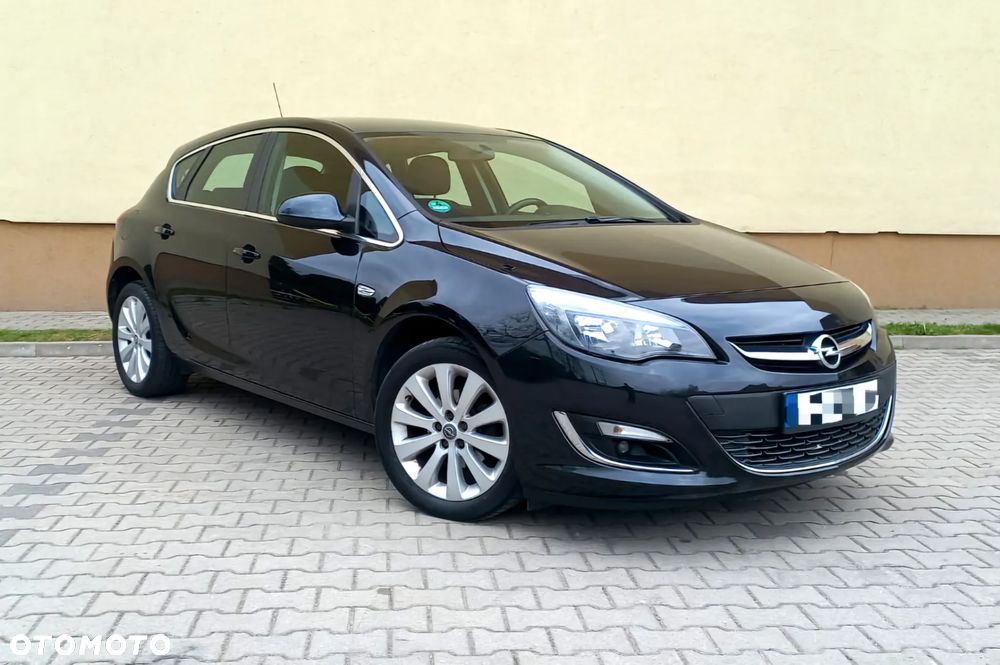 Opel Astra 1.4 Turbo Exklusiv - 2