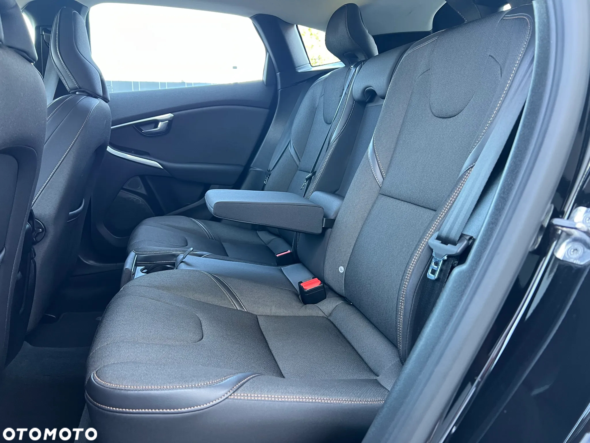 Volvo V40 Cross Country D4 Geartronic Momentum - 31