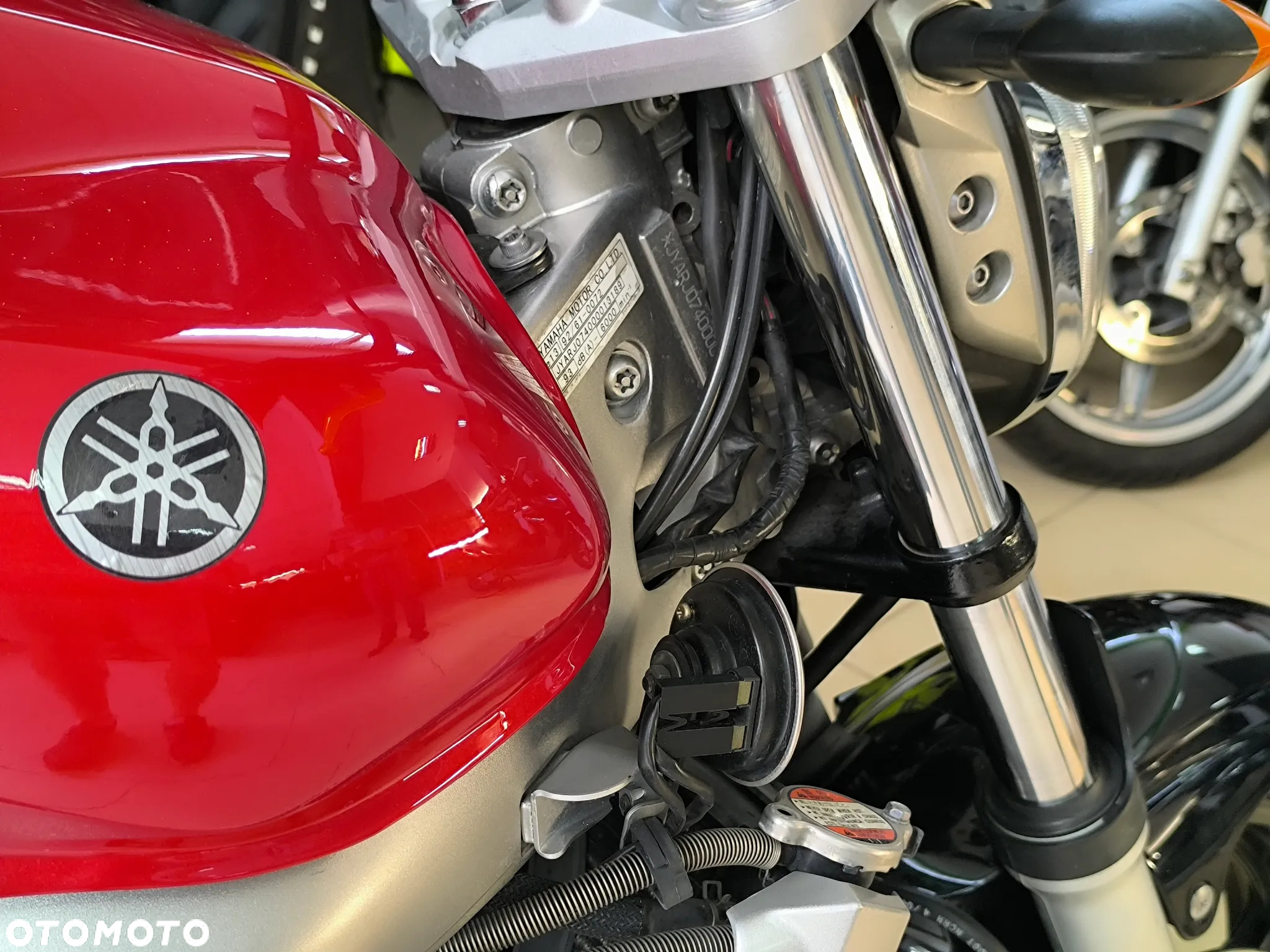 Yamaha FZ6 - 16