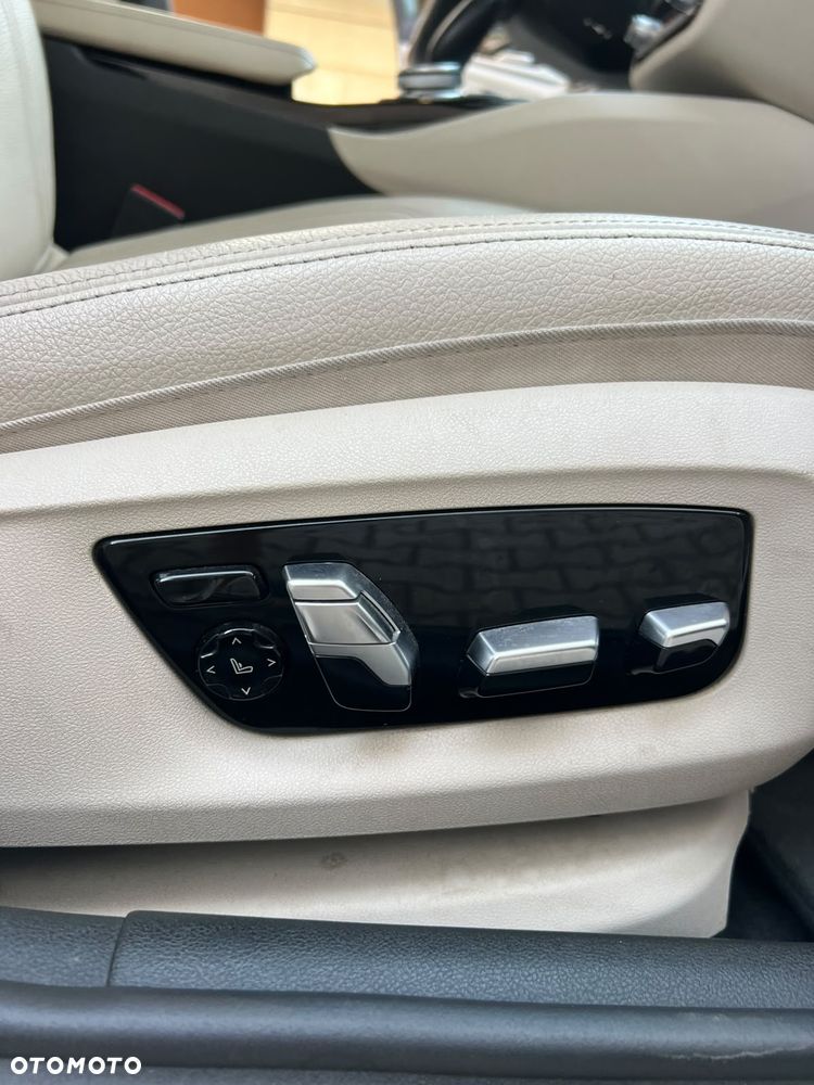 BMW Seria 5 520d xDrive M Sport sport - 18