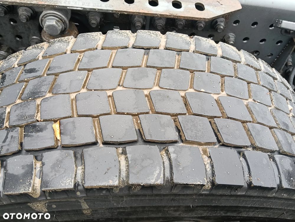 Mercedes-Benz ACTROS - 7