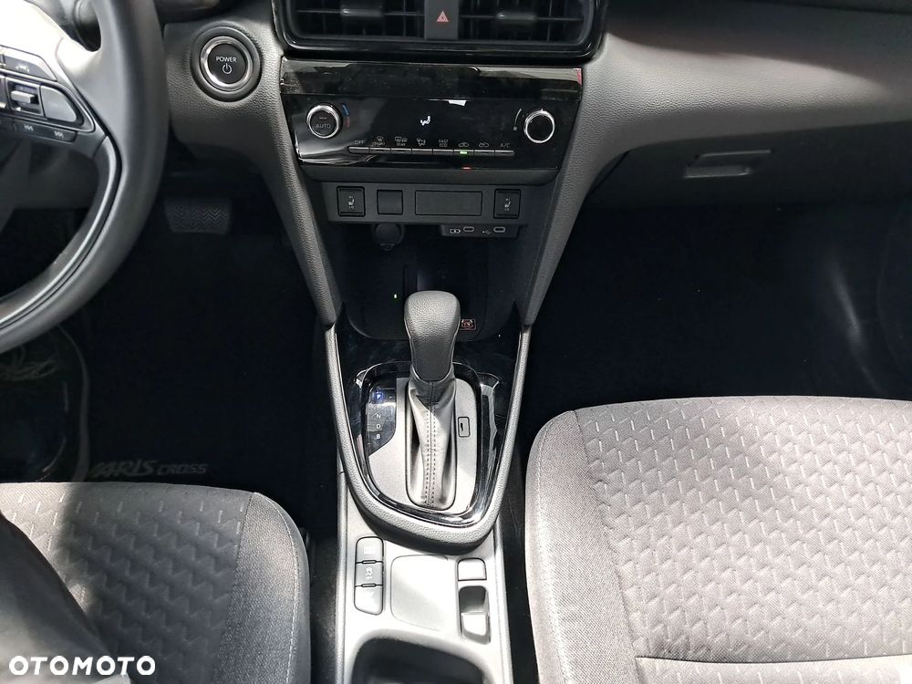 Toyota Yaris - 18