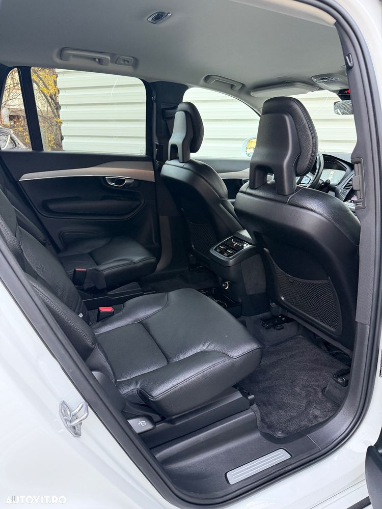 Volvo XC 90 B5 D AWD Geartronic Momentum Pro - 8