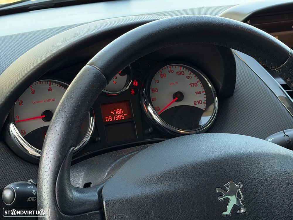 Peugeot 207 CC 120 VTi Auto Allure - 5