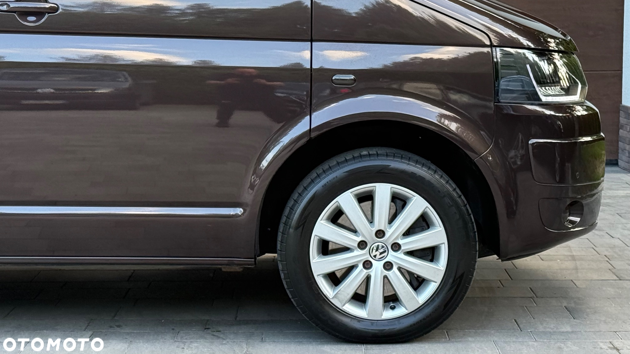 Volkswagen Multivan - 20