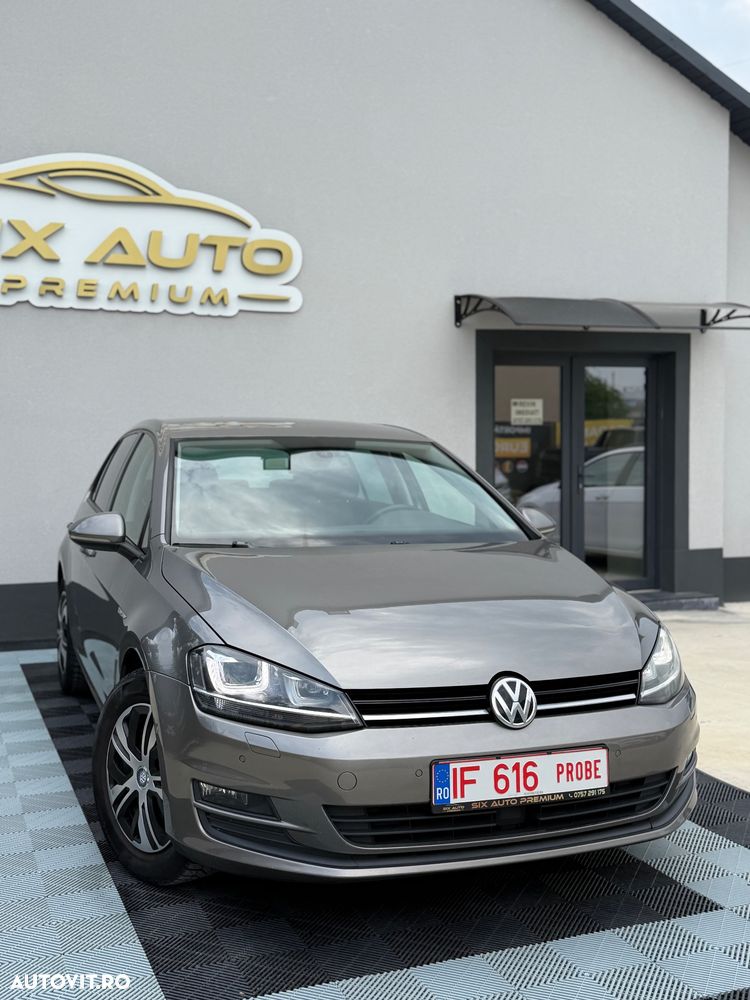 Volkswagen Golf 1.6 TDI DPF DSG BlueMotion Technology Comfortline - 10