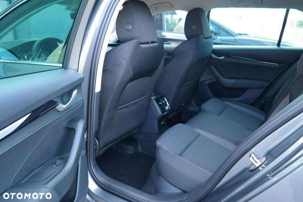Skoda Octavia - 25